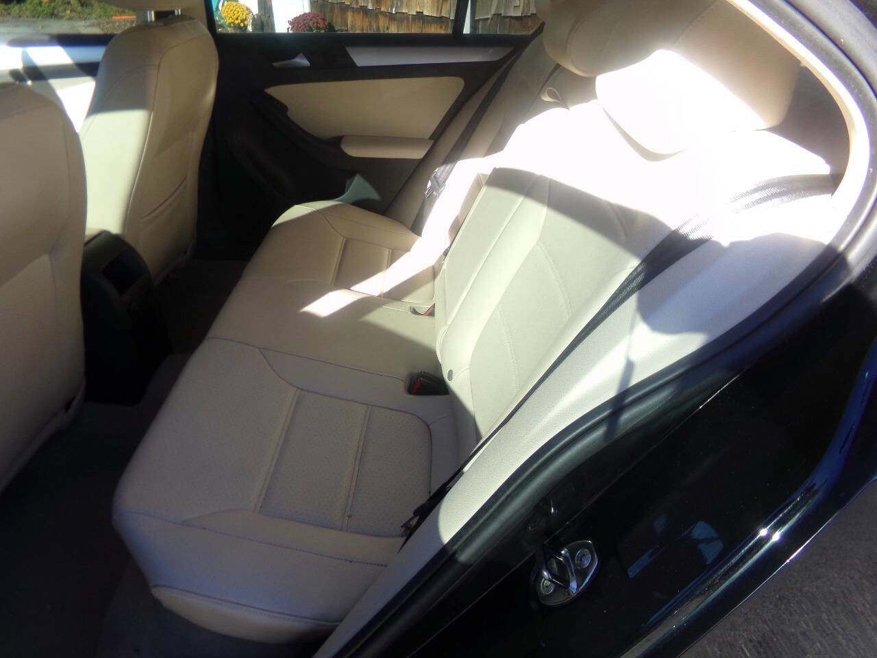 Used 2013 Volkswagen Jetta SE image 27