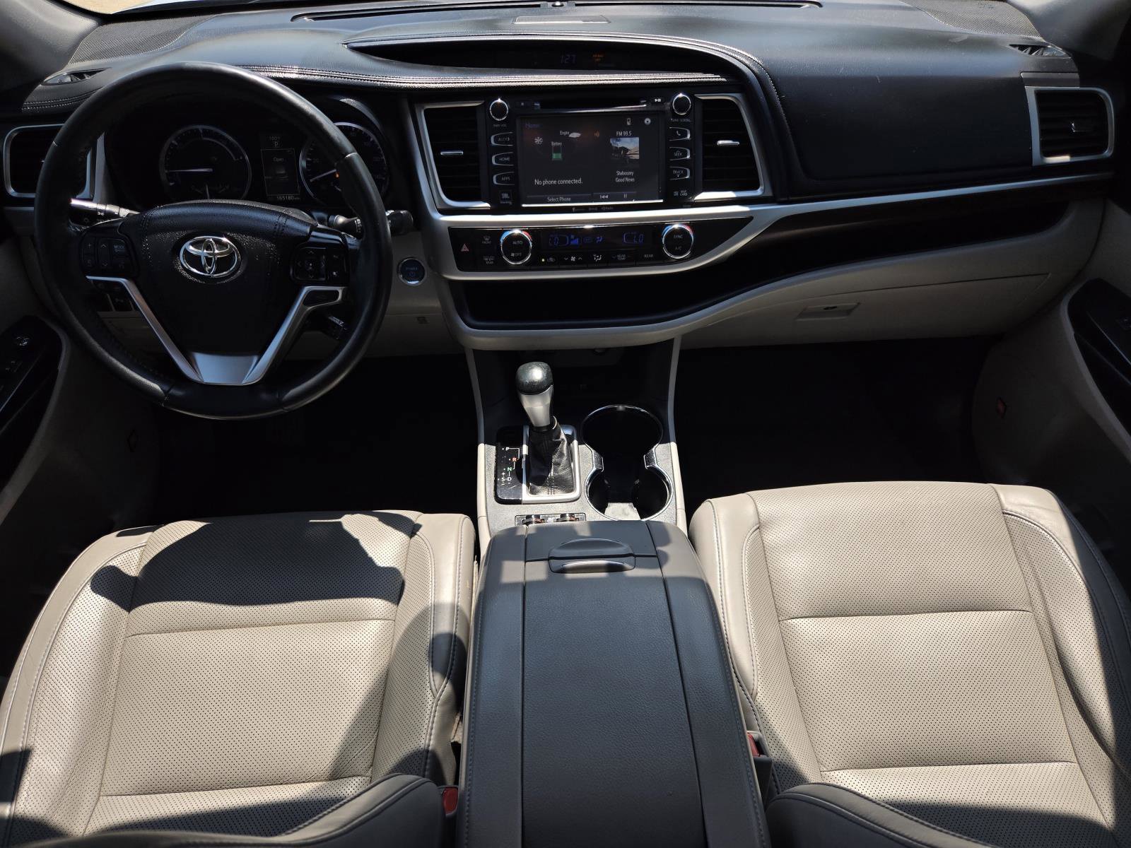 Used 2016 Toyota Highlander Limited w/ Driver Technology Package AWD/4WD image 25
