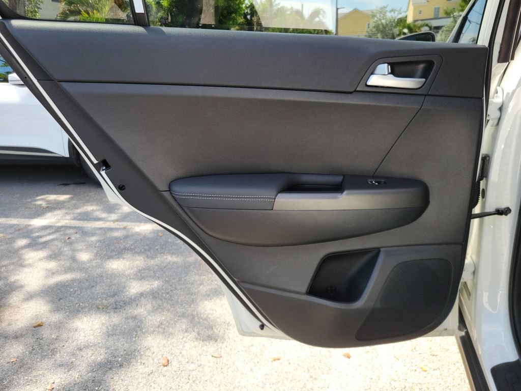 Certified 2022 Kia Sportage LX FWD image 13