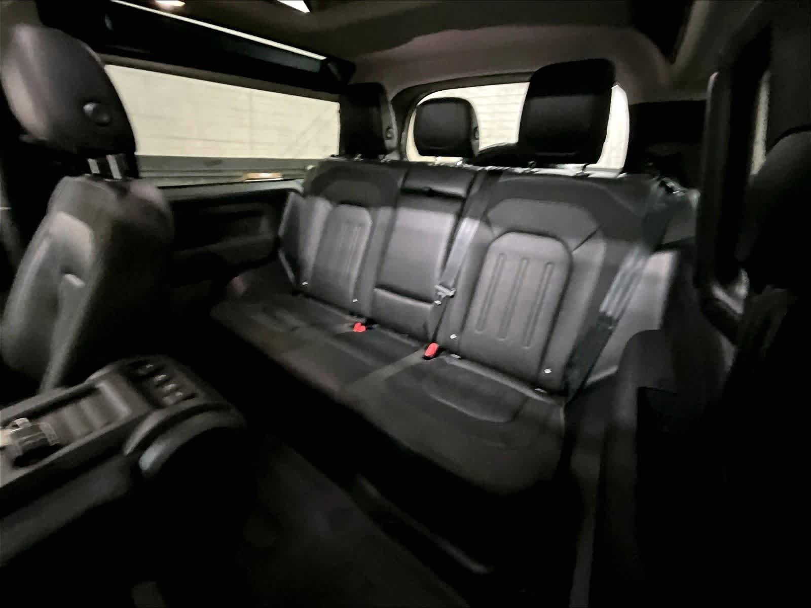 Used 2021 Land Rover Defender 90 First Edition AWD/4WD image 28