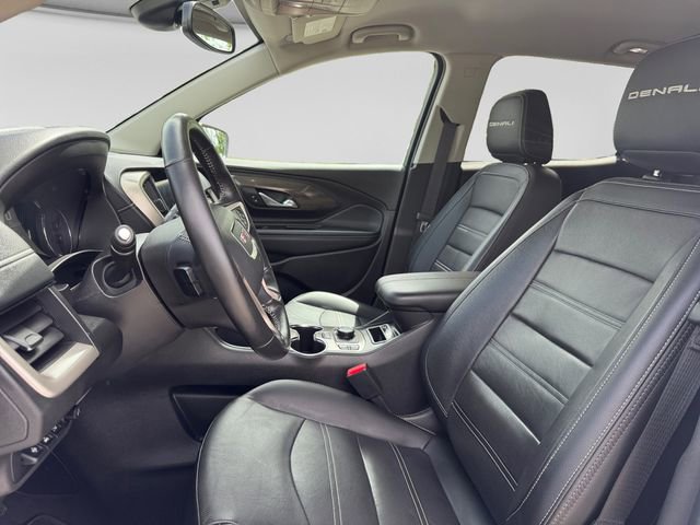 Used 2022 GMC Terrain Denali w/ Denali Premium Package AWD/4WD image 11