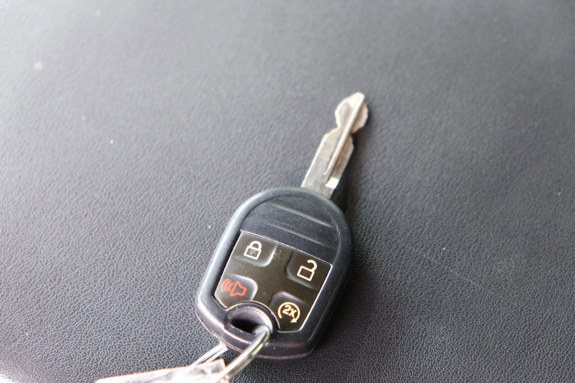 Used 2015 Ford F350 Lariat w/ Lariat Interior Package image 68