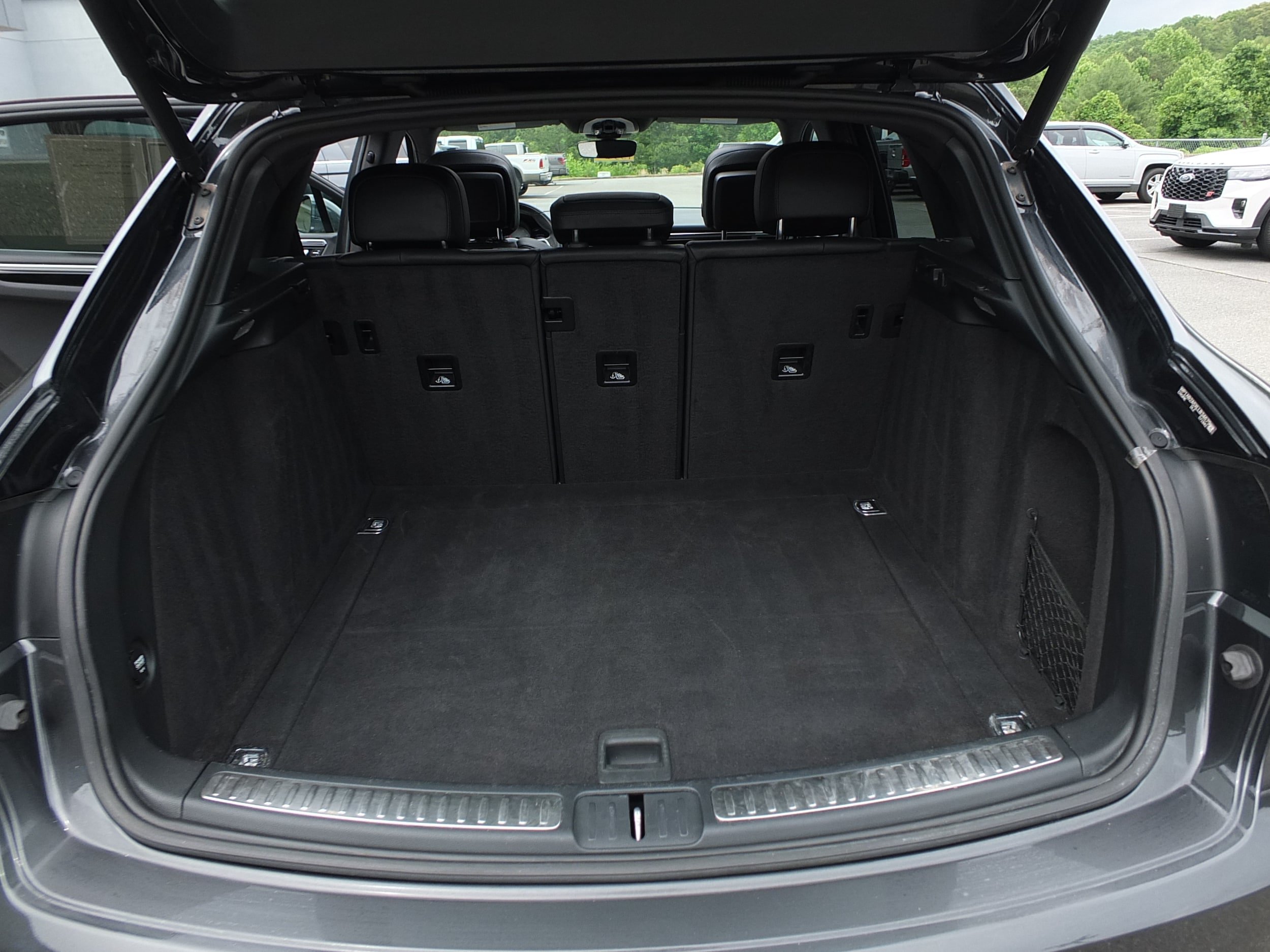 Used 2020 Porsche Macan S AWD/4WD image 16