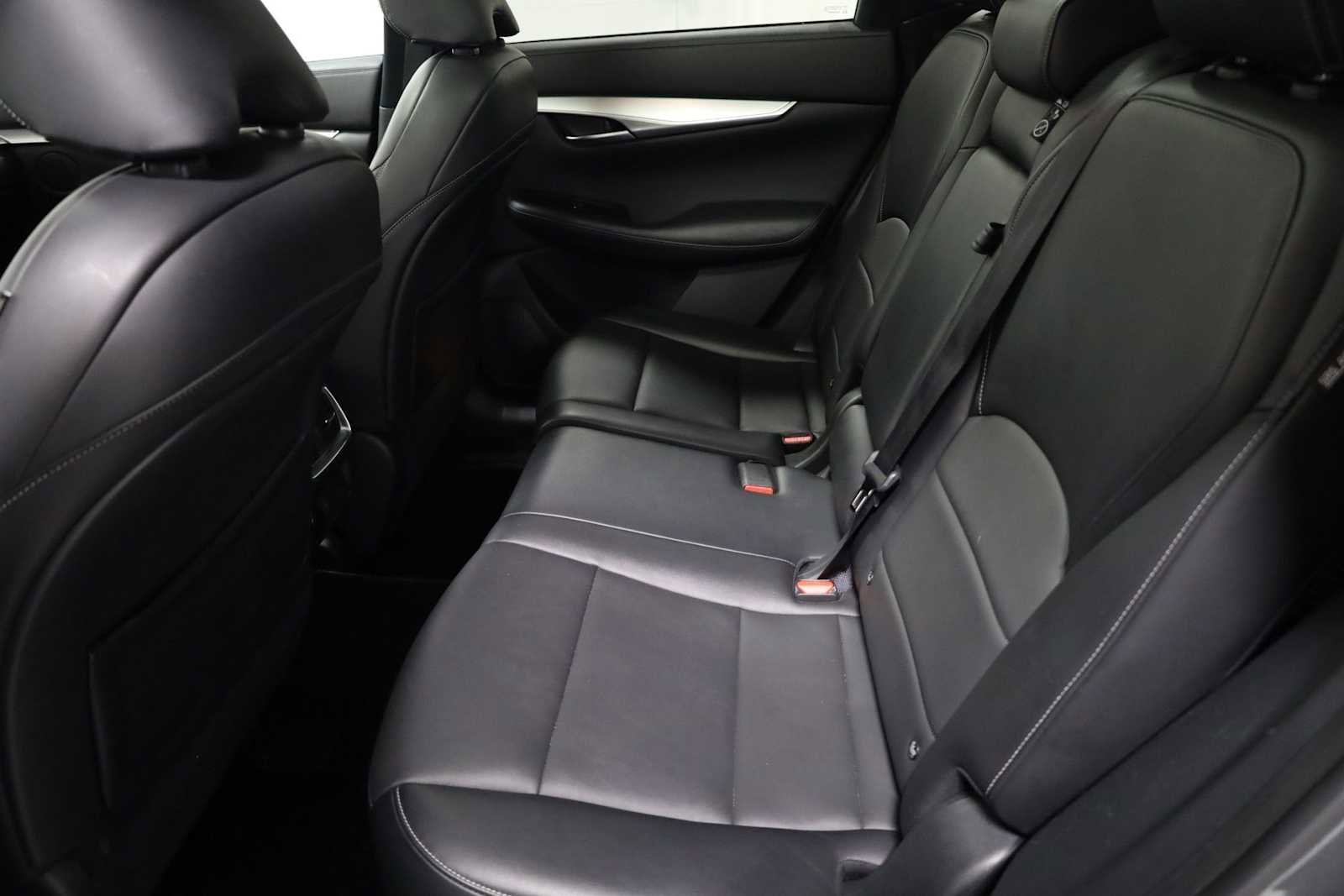 Used 2021 INFINITI QX50 Luxe w/ Appearance Package image 31