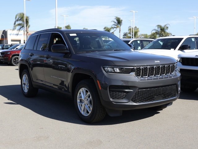 New 2025 Jeep Grand Cherokee Laredo X w/ Luxury Tech Group I