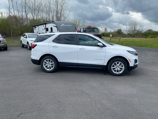 Used 2024 Chevrolet Equinox LT AWD/4WD image 11