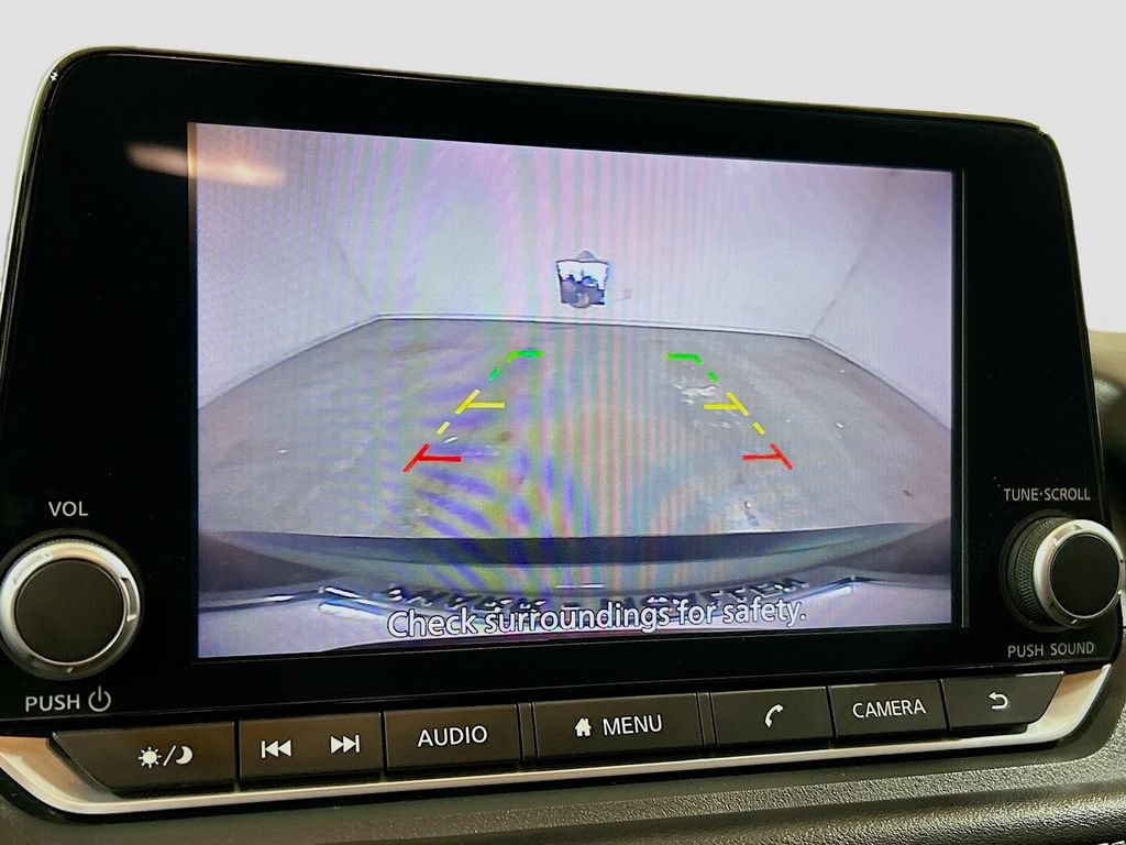 Used 2023 Nissan Rogue S FWD image 11