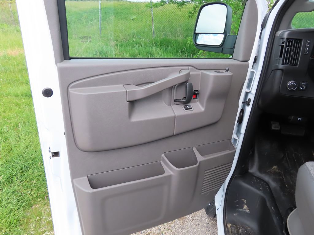 New 2026 Chevrolet Express 2500 w/ Driver Convenience Package RWD image 22