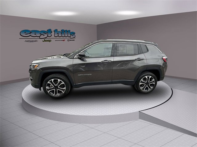 Certified 2022 Jeep Compass Limited image 6