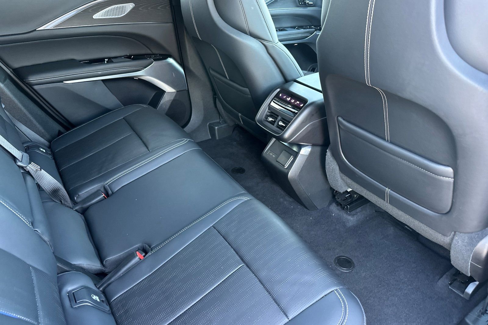 Certified 2024 Cadillac Lyriq Sport image 18