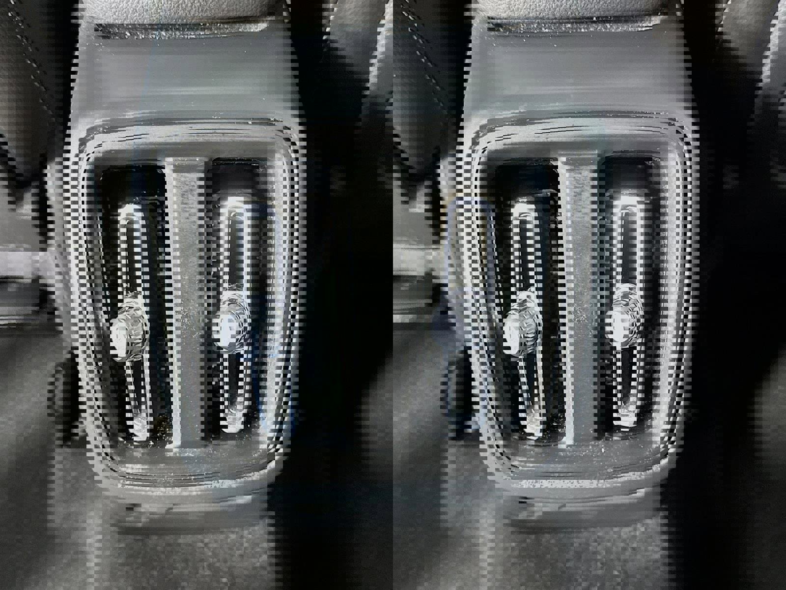 Used 2023 Volvo XC40 B4 Plus w/ Driver Assist Package image 27