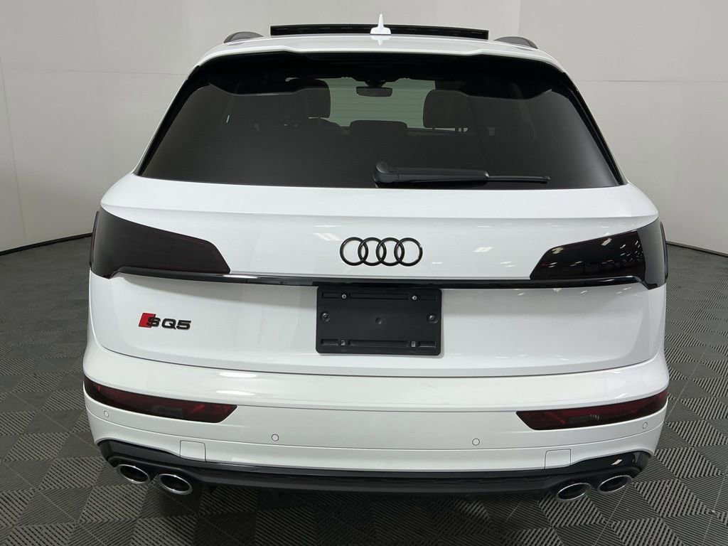 Used 2024 Audi SQ5 Premium Plus w/ Premium Plus Package image 6
