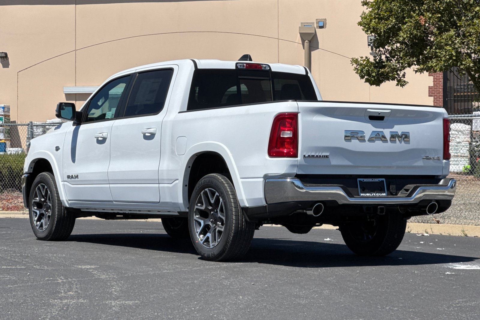 New 2026 RAM 1500 Laramie AWD/4WD image 5