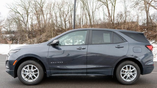 Used 2022 Chevrolet Equinox LS w/ LS Convenience Package AWD/4WD image 9