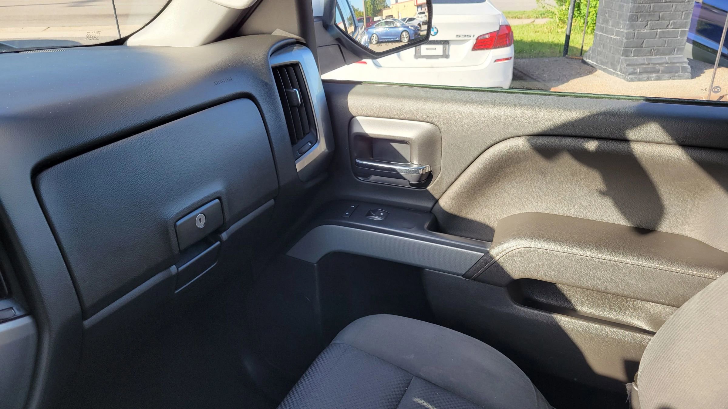 Used 2017 Chevrolet Silverado 1500 LT w/ All Star Edition image 21