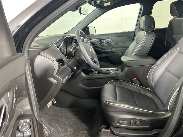 Used 2023 Chevrolet Traverse Premier image 12