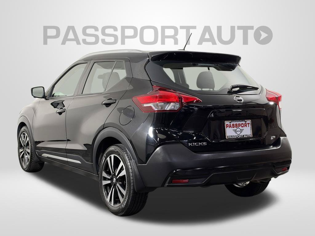 Used 2018 Nissan Kicks SR FWD image 5