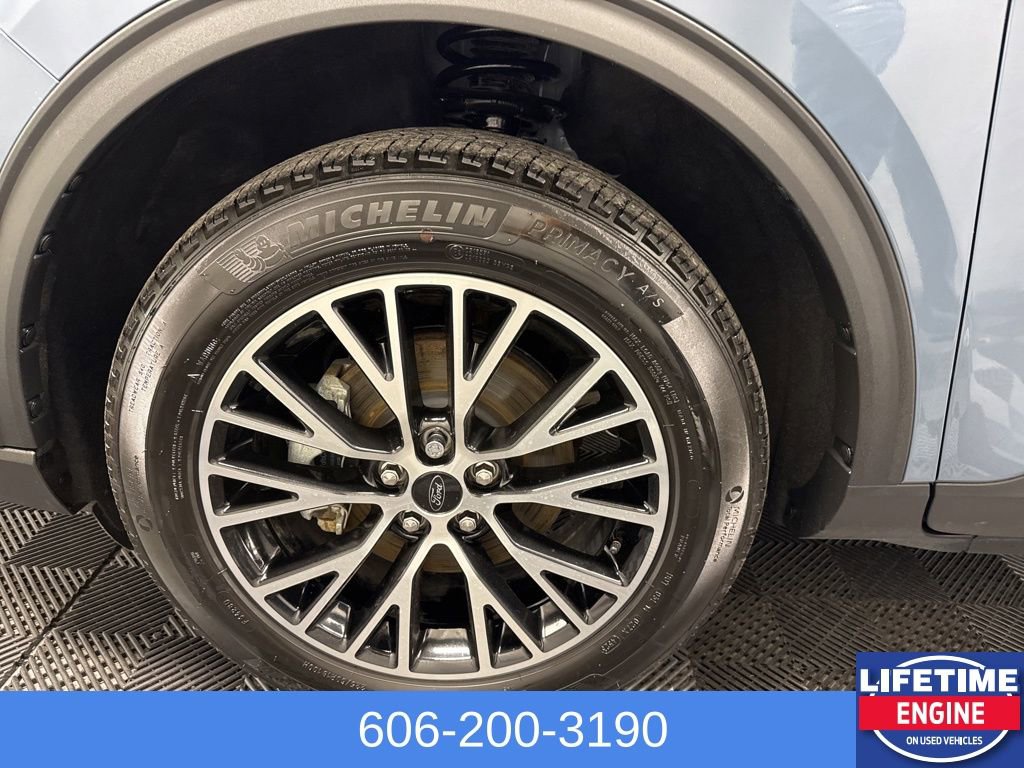 Used 2024 Ford Escape SE image 15