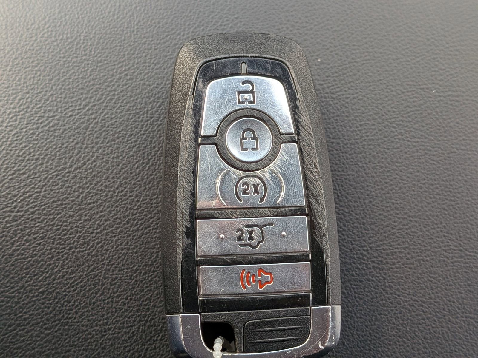 Certified 2024 Ford Explorer ST-Line w/ Class IV Trailer Tow Package image 33