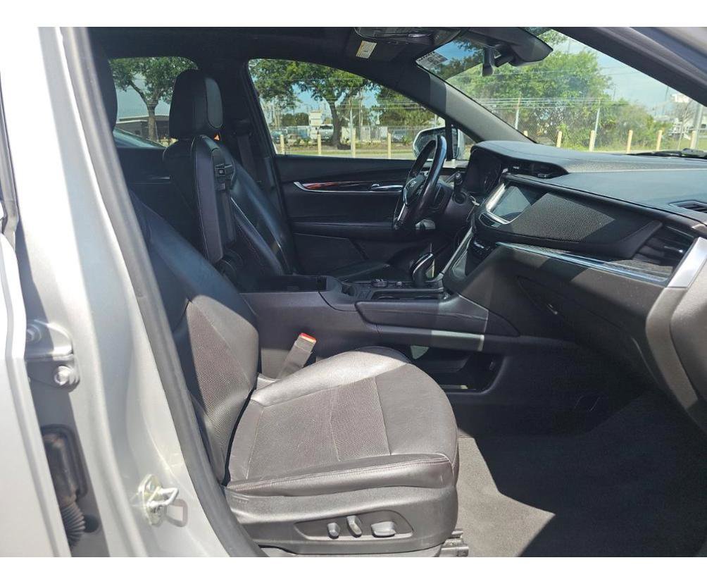 Used 2020 Cadillac XT5 Premium Luxury FWD image 9
