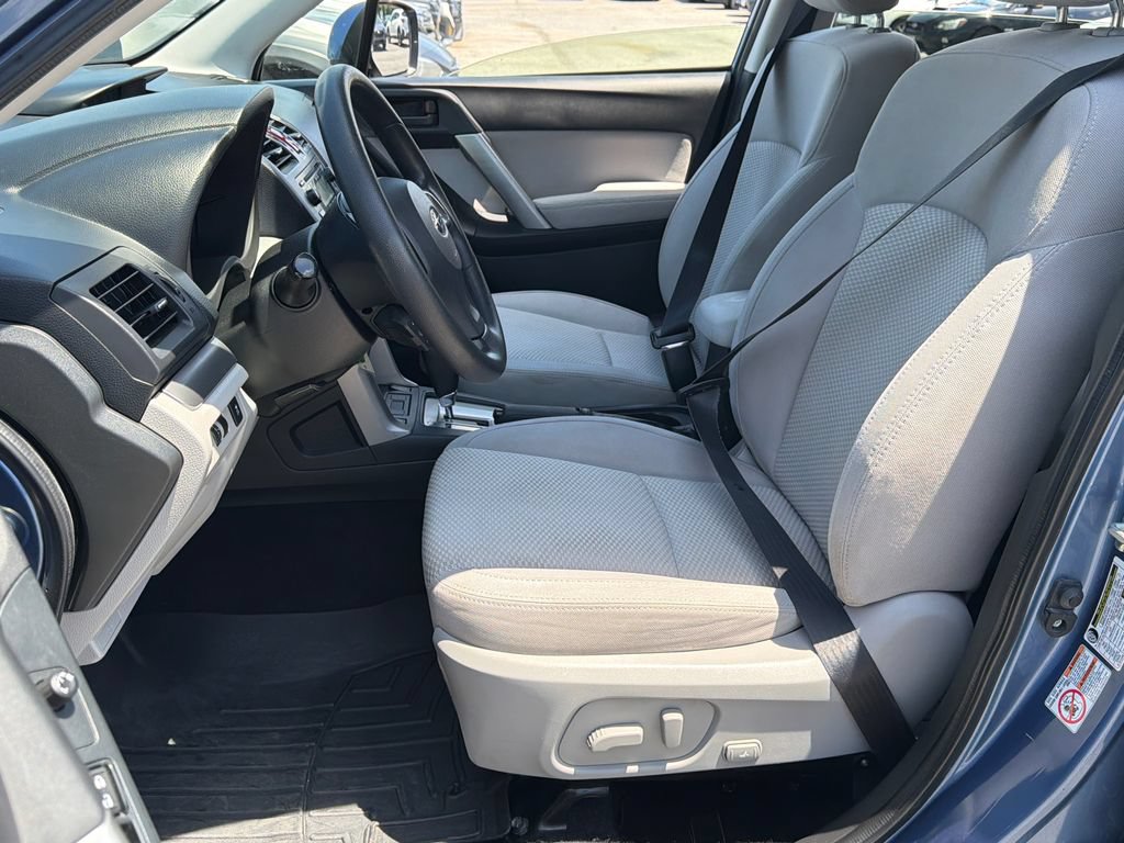 Used 2015 Subaru Forester 2.5i Premium w/ All-Weather Package AWD/4WD image 23