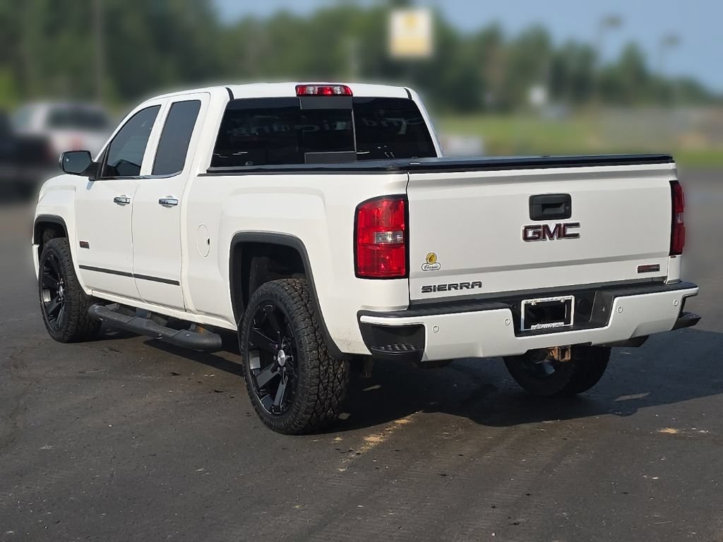 Used 2015 GMC Sierra 1500 SLT w/ All-Terrain Package AWD/4WD image 5