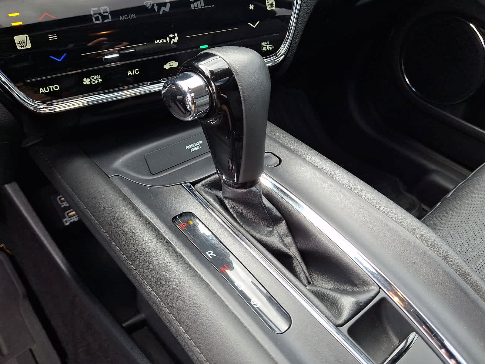 Certified 2019 Honda HR-V EX-L image 16