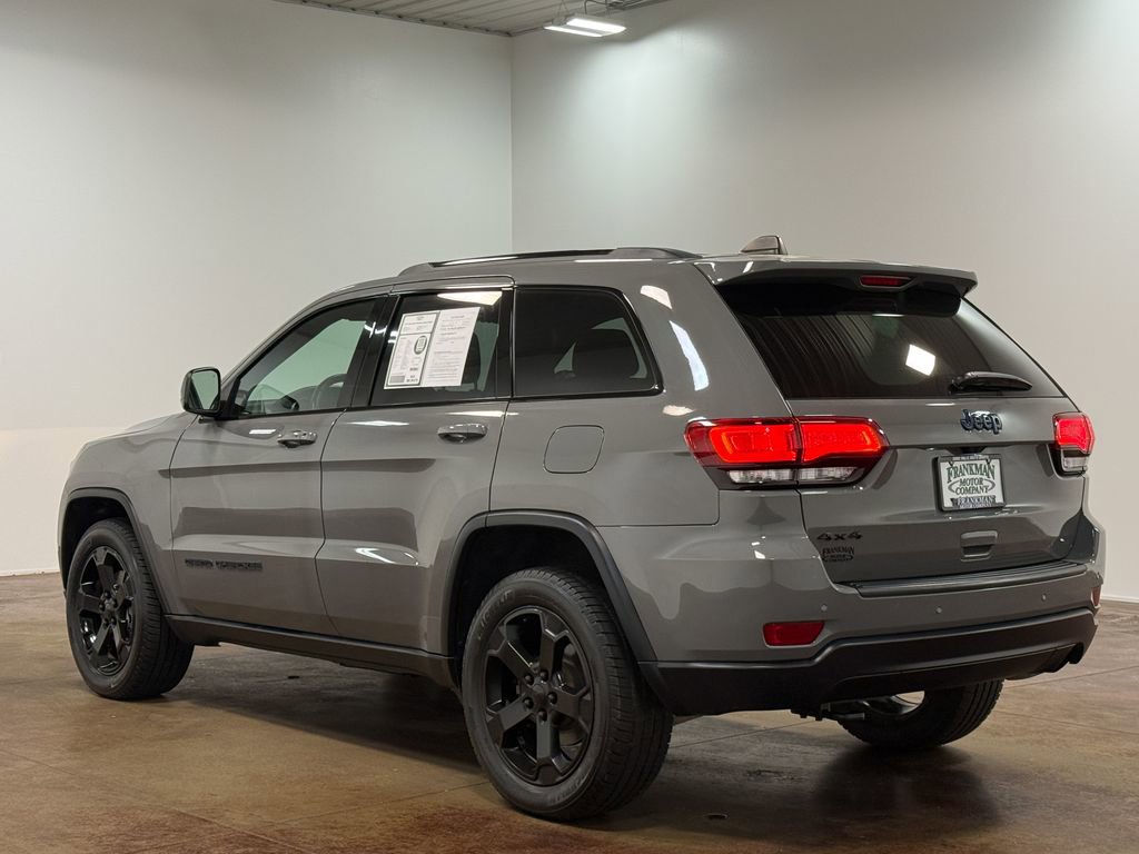Used 2019 Jeep Grand Cherokee Laredo AWD/4WD image 6