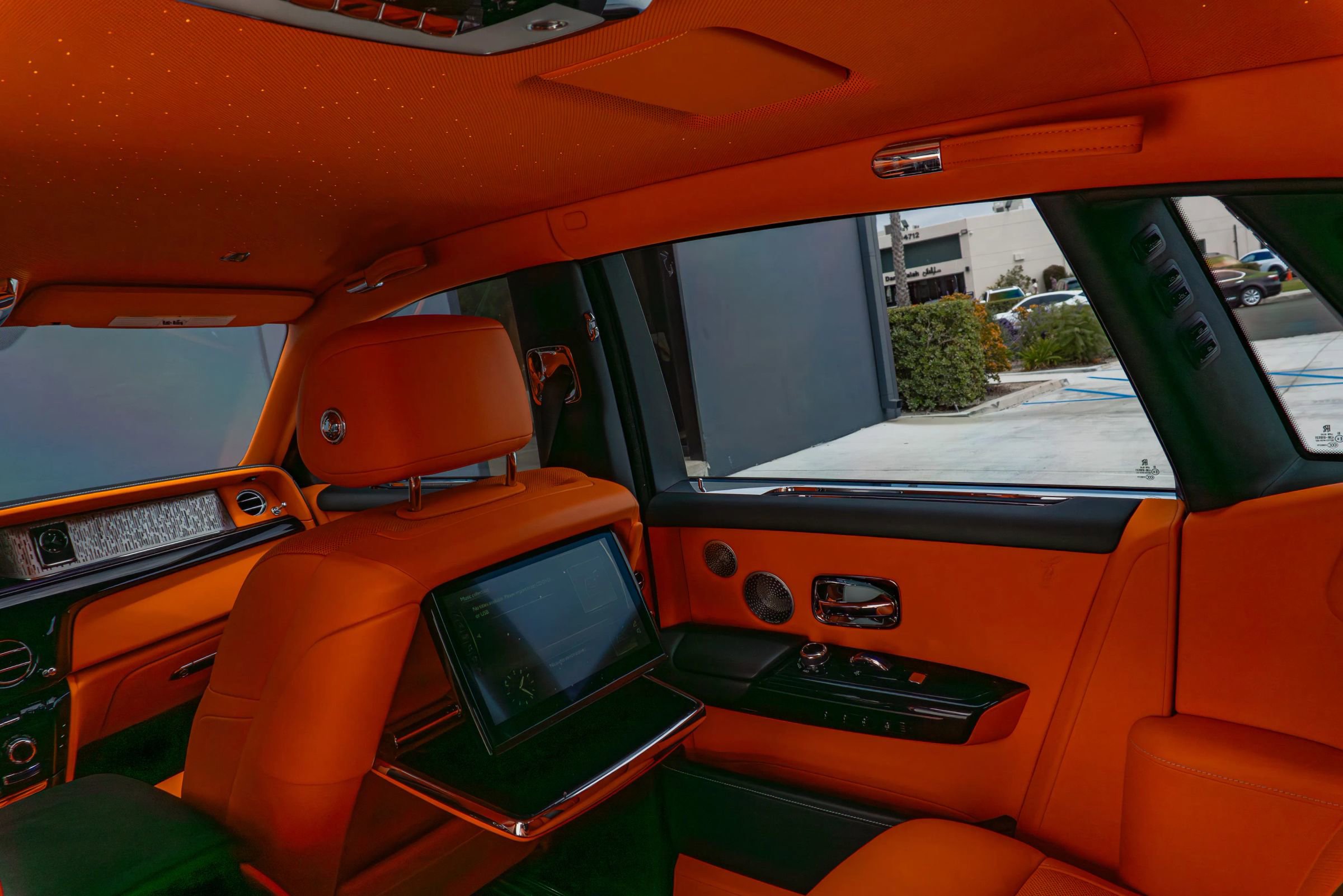 Used 2018 Rolls-Royce Phantom Sedan RWD image 65