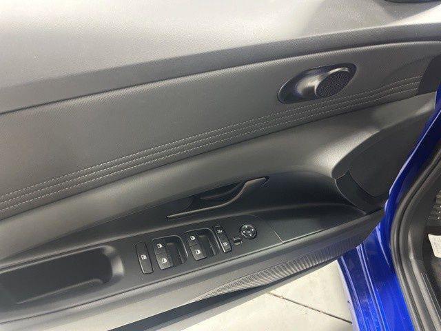 New 2026 Hyundai Elantra Sport image 6