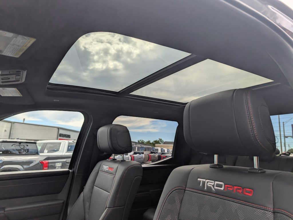 Used 2026 Toyota Tundra Limited AWD/4WD image 23