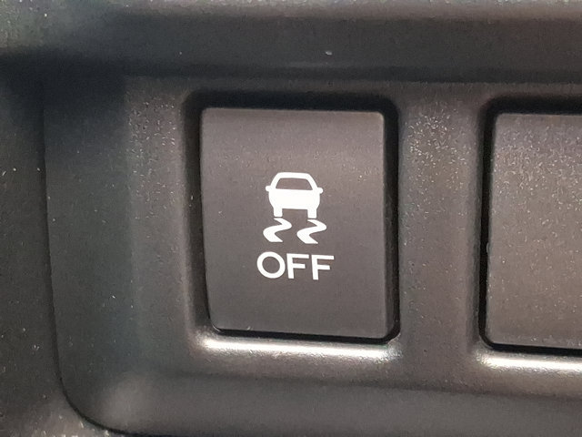 Used 2018 Subaru Crosstrek 2.0i Premium AWD/4WD image 24