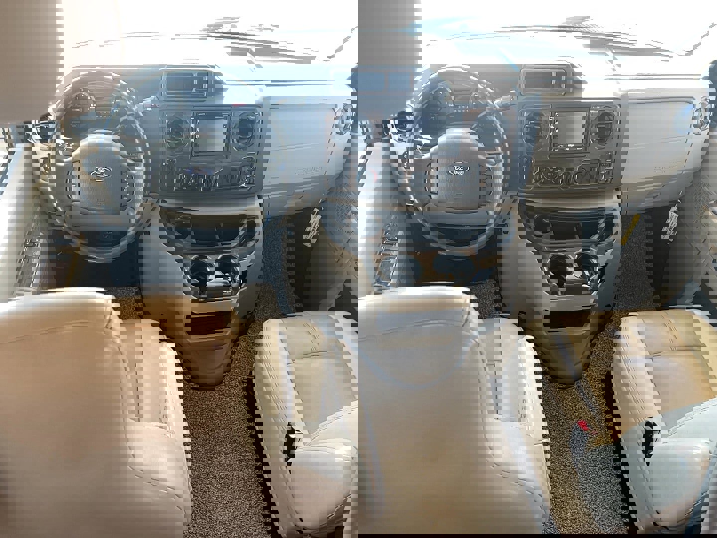 Used 2017 Ford E-450 and Econoline 450 Super Duty w/ Motorhome Prep Package RWD image 16