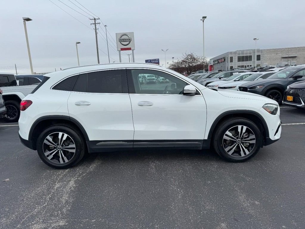 Used 2025 Mercedes-Benz GLA 250 4MATIC image 2