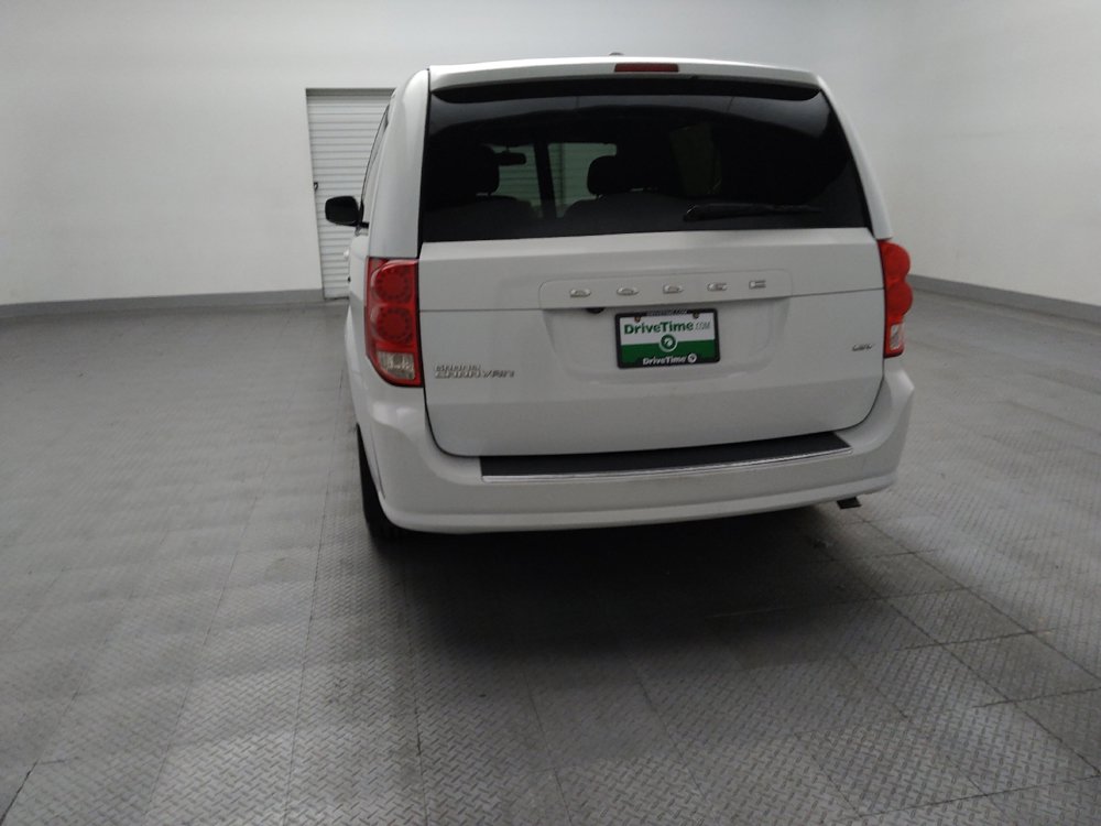 Used 2017 Dodge Grand Caravan GT w/ Mopar Premium Addition Group FWD image 6