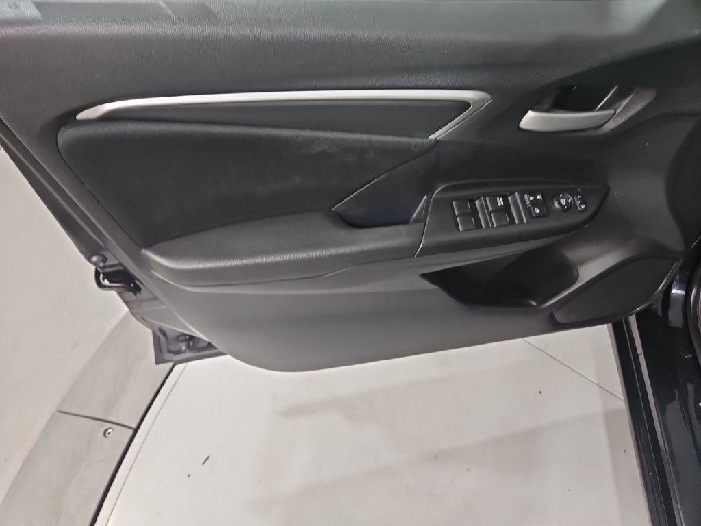 Used 2019 Honda Fit LX image 10