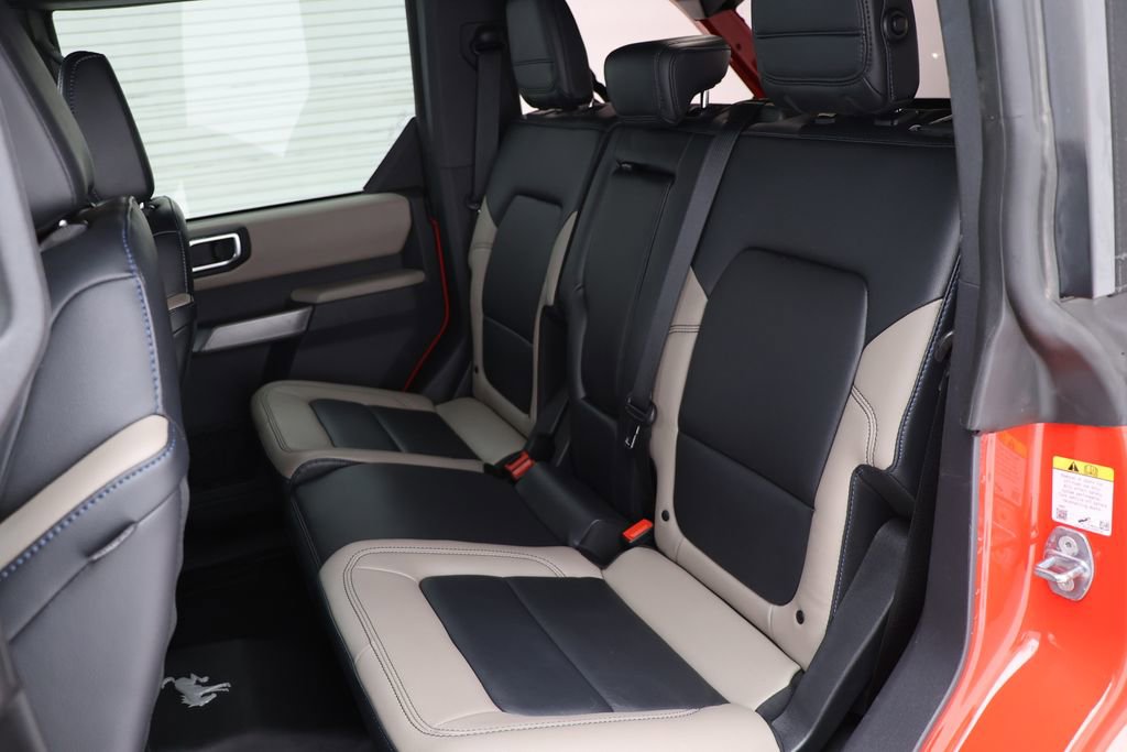 Used 2023 Ford Bronco Wildtrak image 13