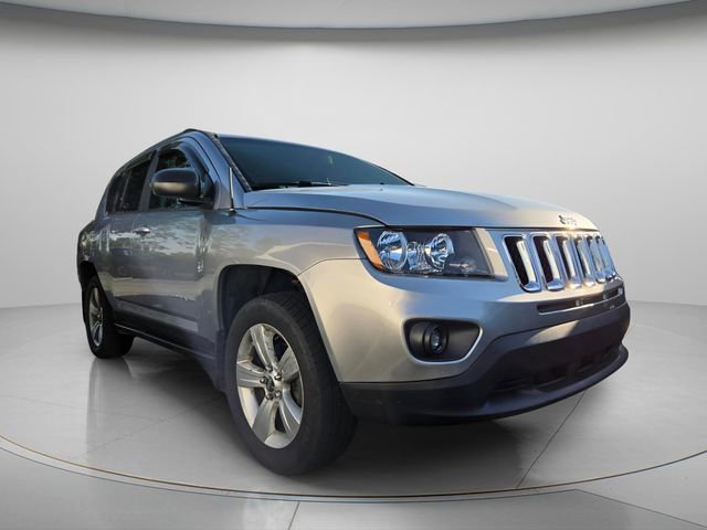 Used 2017 Jeep Compass Sport w/ Power Value Group AWD/4WD image 4