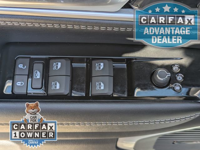 Used 2023 Jeep Wagoneer Series II w/ HD Trailer Tow Package image 17