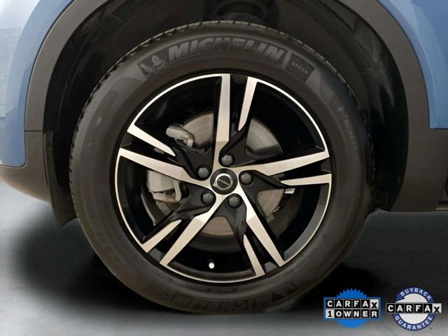 Used 2025 Volvo XC40 B5 Core image 29