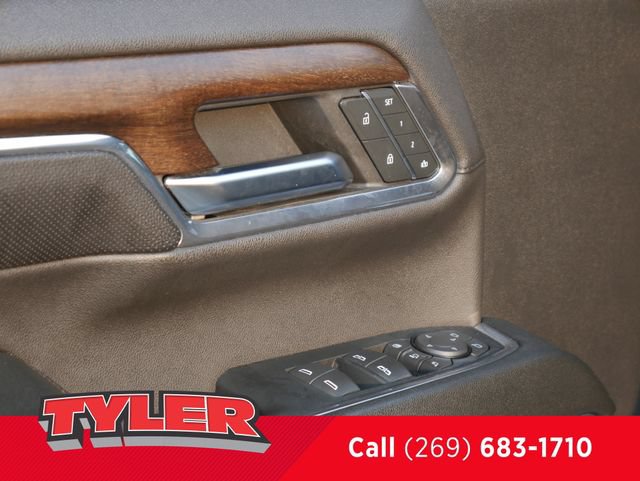 Used 2024 Chevrolet Silverado 2500 High Country w/ High Country Premium Package AWD/4WD image 21