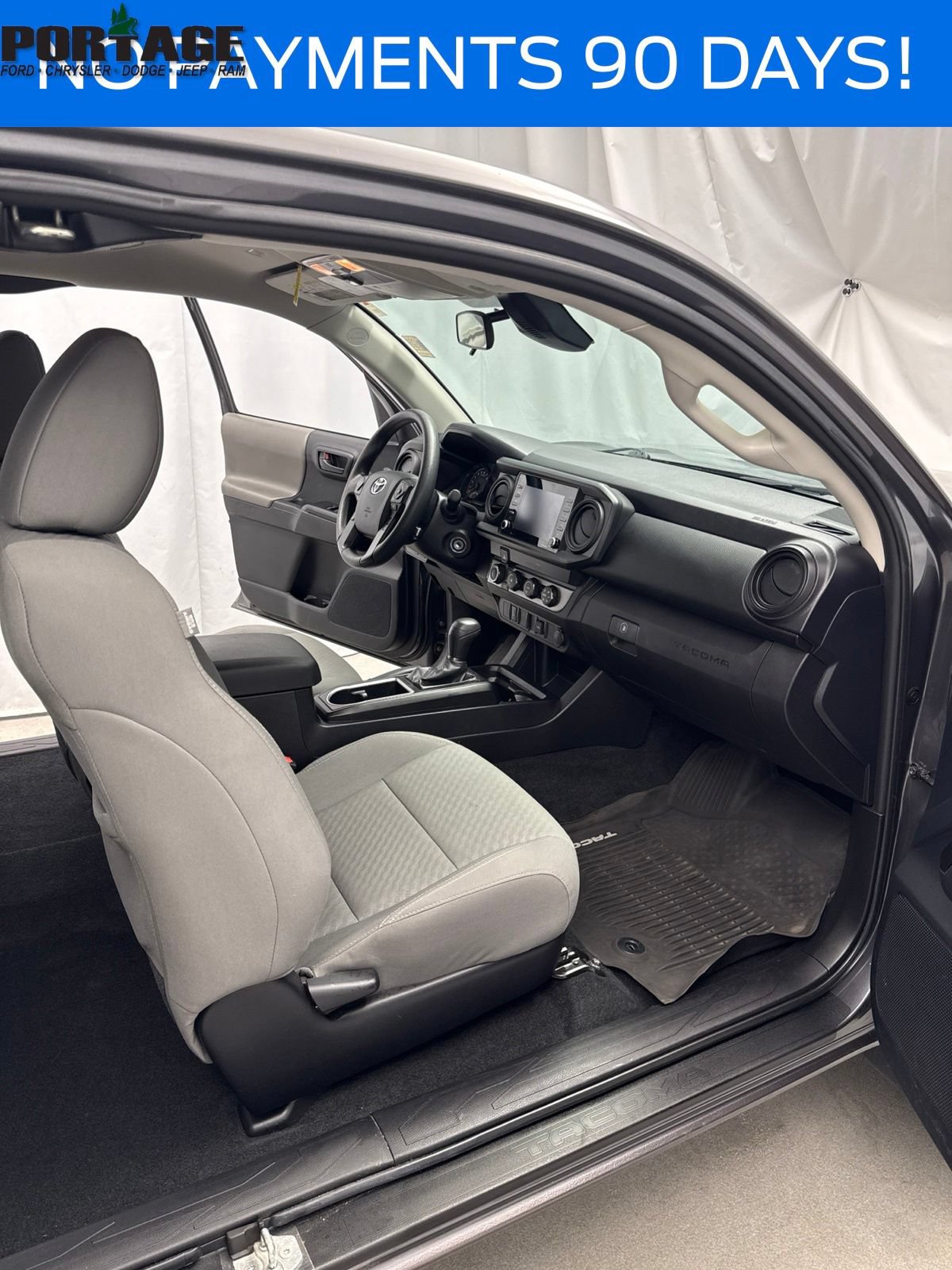 Used 2020 Toyota Tacoma SR AWD/4WD image 24