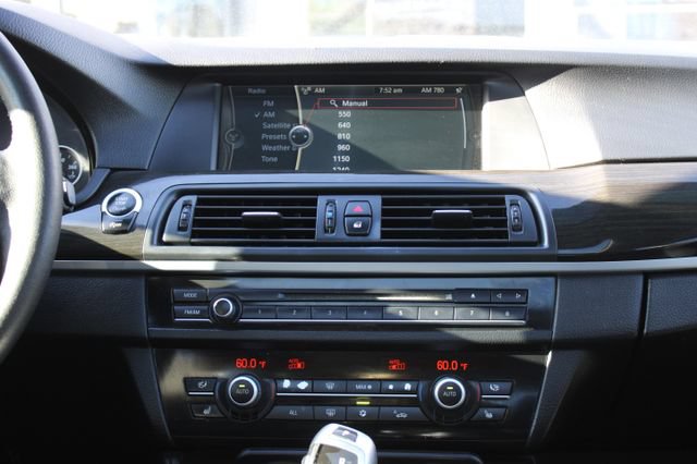 Used 2012 BMW 528i xDrive Sedan AWD/4WD image 21