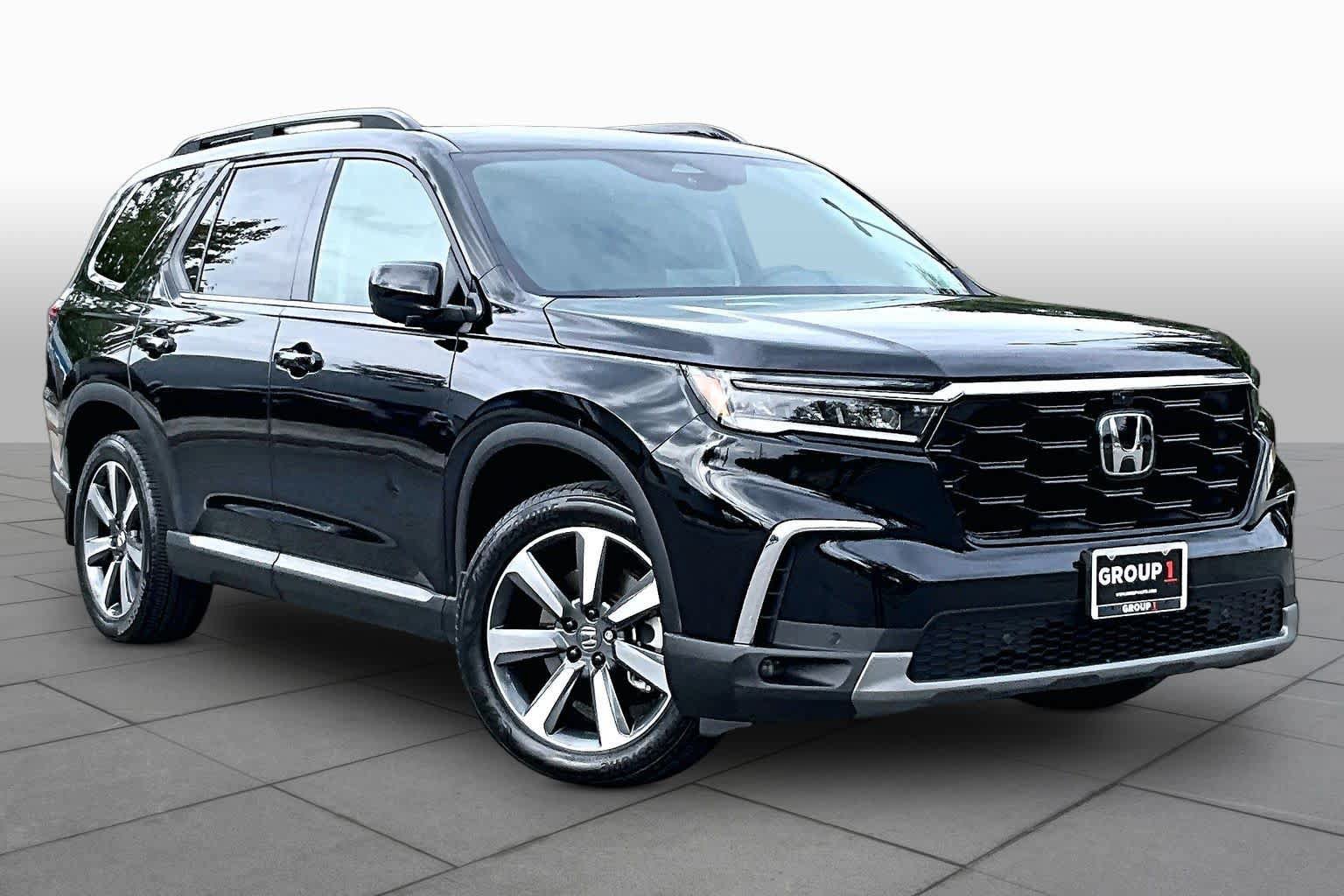 Used 2023 Honda Pilot Elite image 3