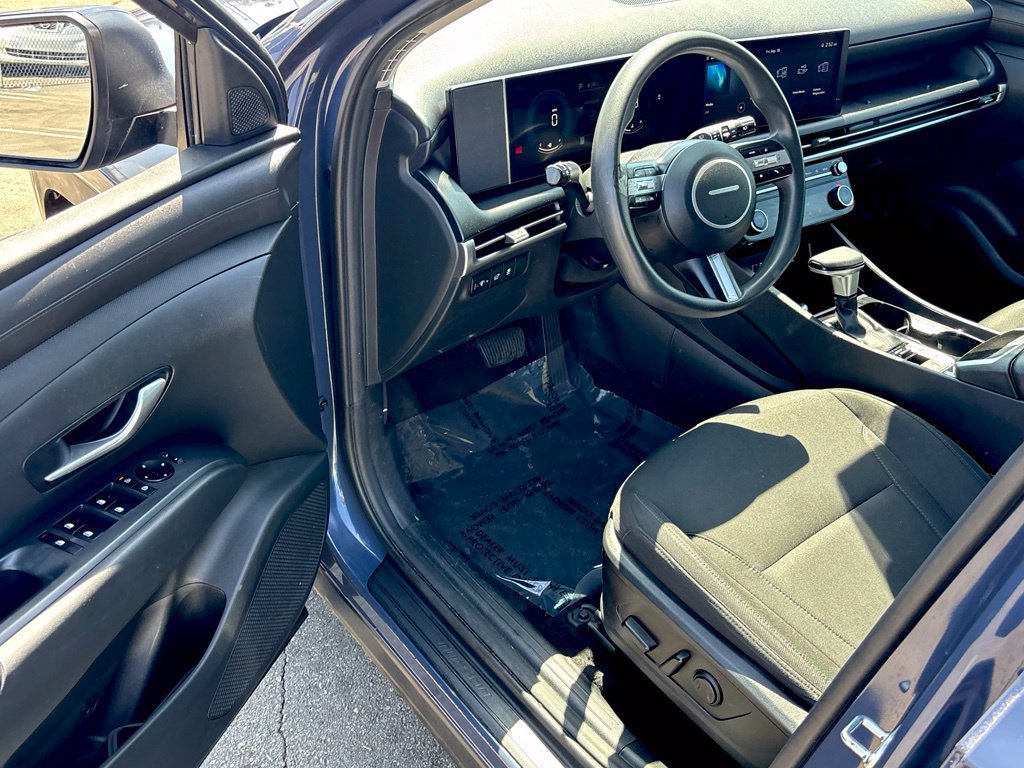 Used 2025 Hyundai Tucson SEL FWD image 8
