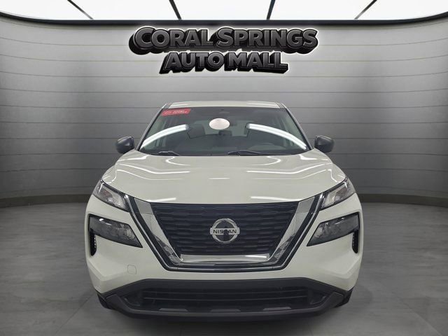 Certified 2021 Nissan Rogue S FWD image 2