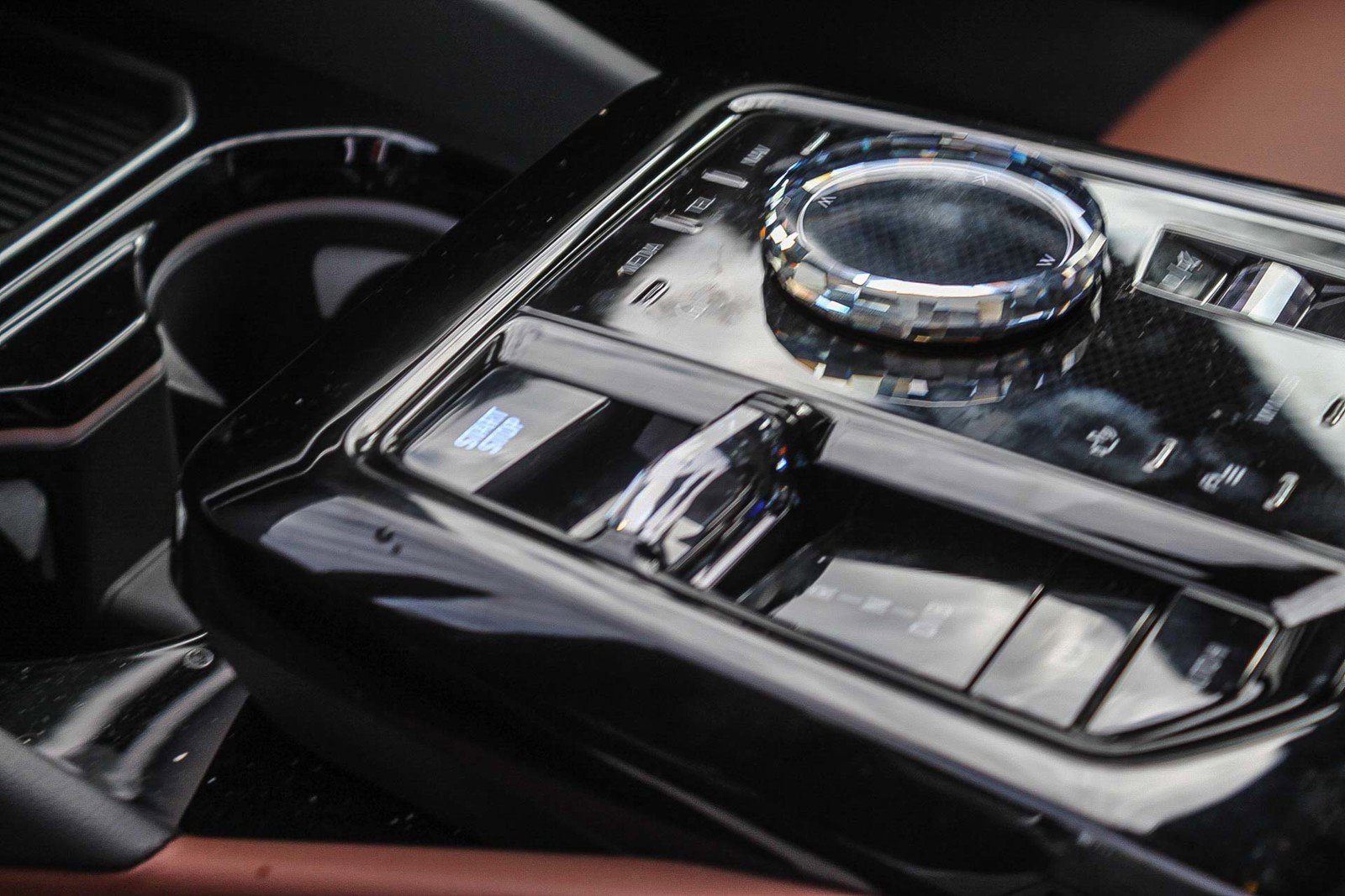 Used 2025 BMW i5 xDrive40 image 19