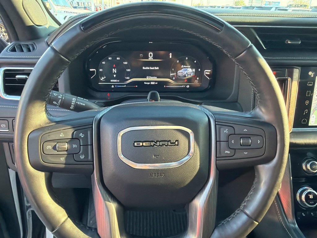 Used 2023 GMC Yukon XL Denali Ultimate AWD/4WD image 32