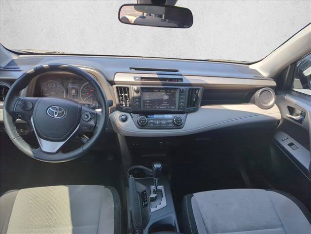 Used 2018 Toyota RAV4 XLE FWD image 30