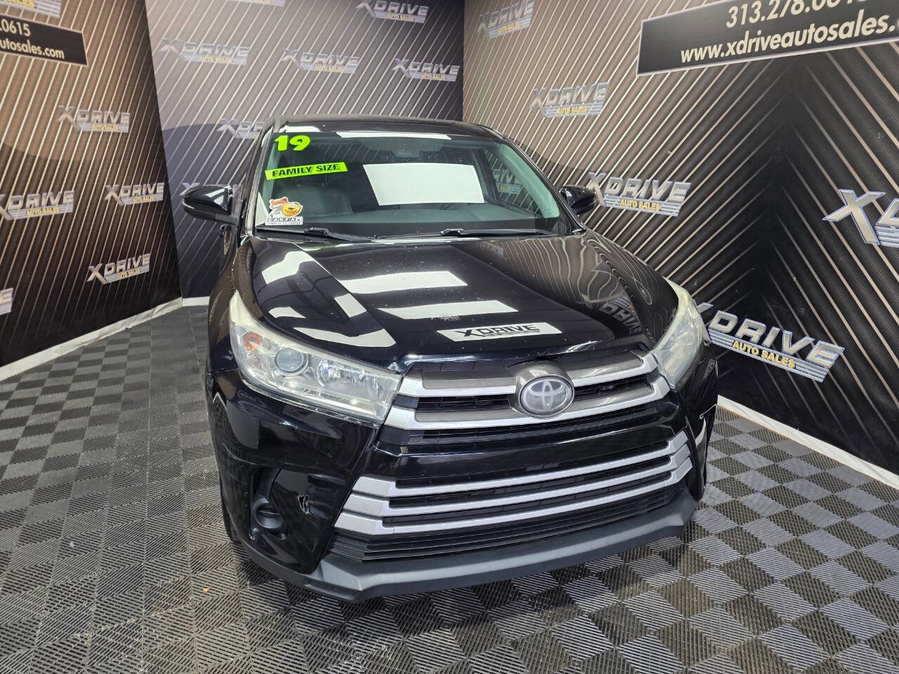 Used 2019 Toyota Highlander LE image 5